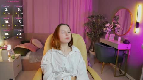 Mia online show from March 6, 7:58 am