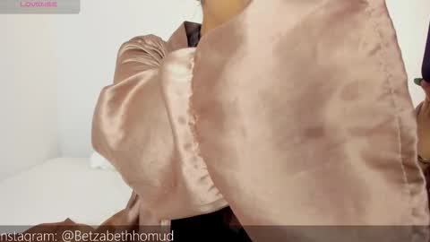 Hayat online show from February 10, 9:40 pm