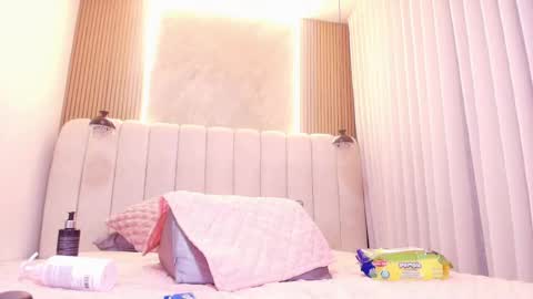 kataleya online show from May 12, 7:31 pm
