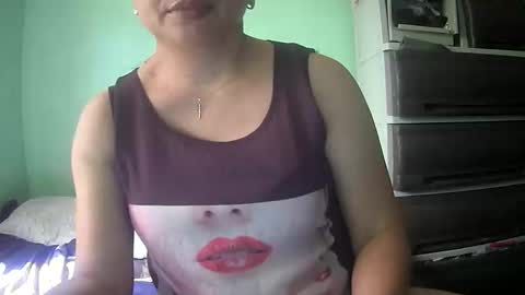 hazeldhane online show from November 18, 1:50 am