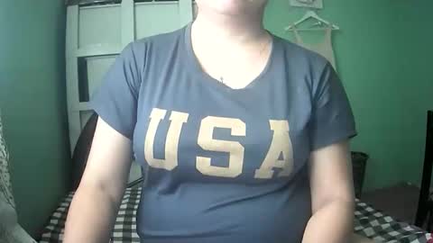 hazeldhane online show from November 20, 7:09 am