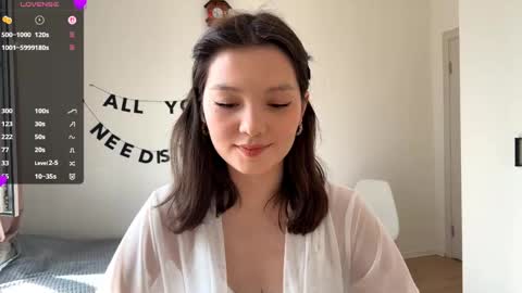 Kira online show from May 17, 12:15 pm