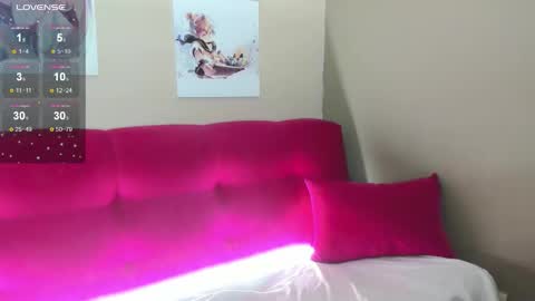 hazellray online show from September 16, 9:50 am