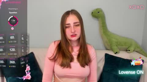 hazevee online show from February 19, 1:38 am