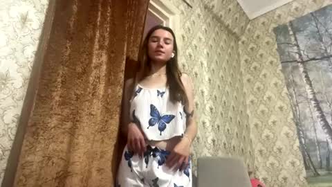 Lili online show from May 9, 12:29 pm