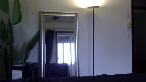 heatwavee online show from April 30, 1:49 pm