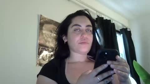 heatwavee online show from May 28, 11:35 pm