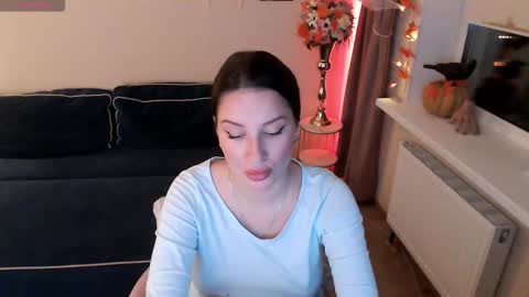 Heaven girl online show from October 20, 7:17 pm