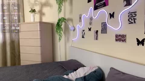 heavenmoth online show from March 16, 1:15 pm