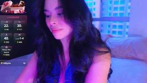 Snapshot of hecate_gh chatting on February 21, 10:59 pm Hecate online show from February 21, 10:59 pm