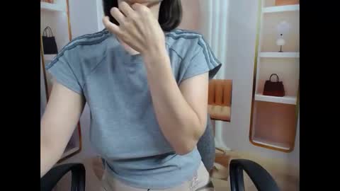 love bug online show from March 15, 5:48 pm