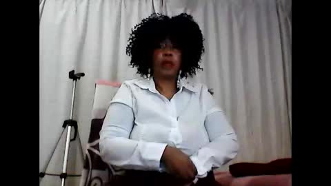 heelarh456639 online show from May 24, 7:57 pm