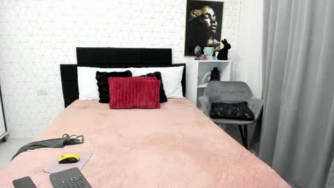 Heidi online show from May 27, 3:25 am