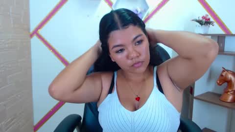 MY NAME IS HEIDY online show from December 16, 2:39 am