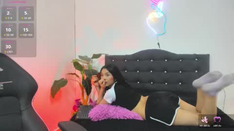 HEISELL  online show from October 21, 9:52 pm