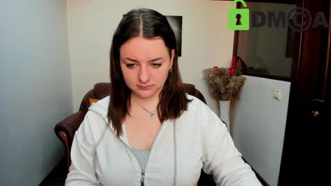 Helen Elliot online show from February 25, 7:20 am