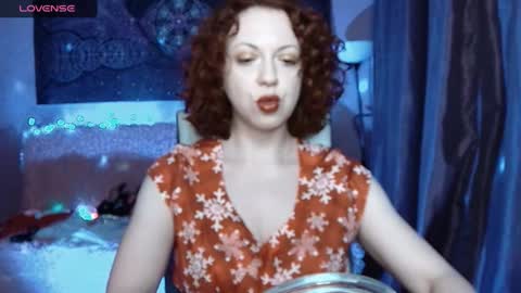 Snapshot of helena__femdom chatting on January 1, 4:18 pm Helena online show from January 1, 4:18 pm