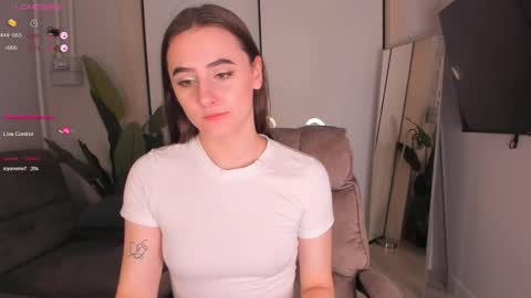 Helen online show from October 28, 3:18 pm