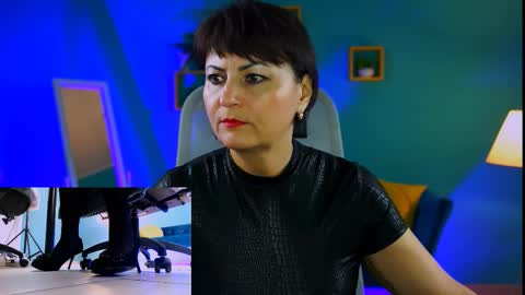 helenbeler online show from November 30, 9:02 am