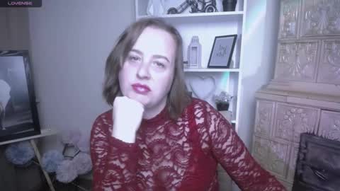 Helen online show from November 3, 7:45 am