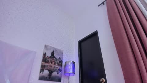    online show from November 5, 10:04 pm