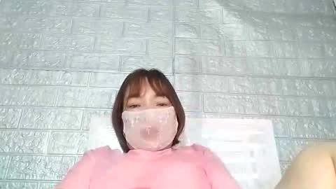 Snapshot of helenna_00 chatting on September 15, 11:01 pm helenna_00 online show from September 15, 11:01 pm
