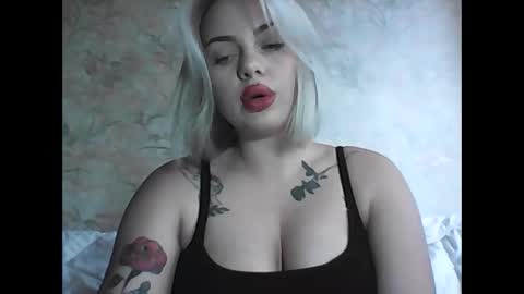 helga_now online show from February 6, 9:00 am