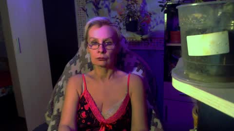 Helga online show from May 9, 10:56 pm