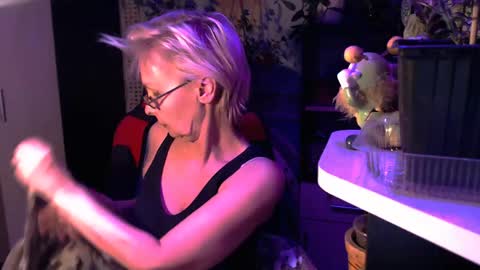 Helga online show from May 25, 7:02 pm