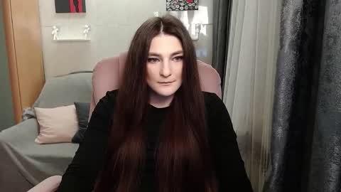 HelgaMun online show from November 11, 10:45 am