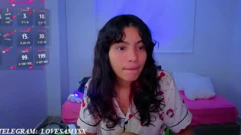 Helia Transfem and Amy online show from May 7, 3:00 am