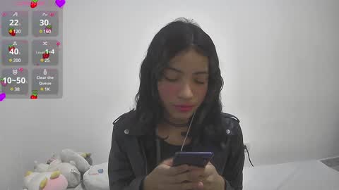 Helia Transfem and Amy online show from January 9, 6:36 pm