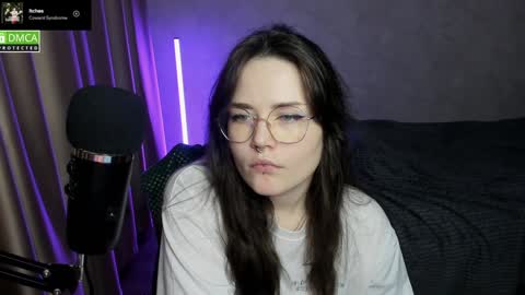 Red online show from January 10, 7:11 pm