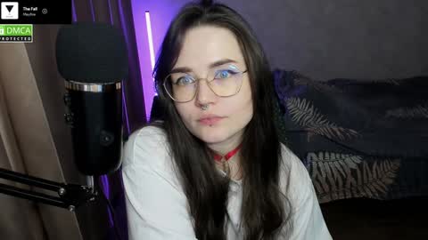 Red online show from December 11, 5:03 pm