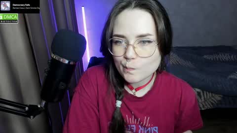 Red online show from December 20, 6:45 pm