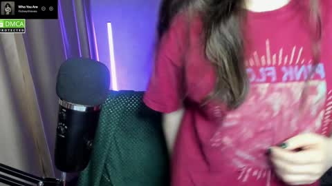 Red online show from January 7, 7:06 pm