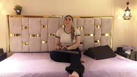 Hellen.  online show from March 25, 11:35 am