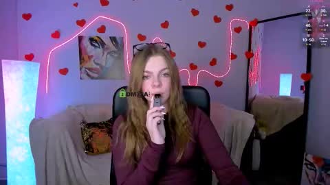 Helli online show from February 21, 8:42 pm