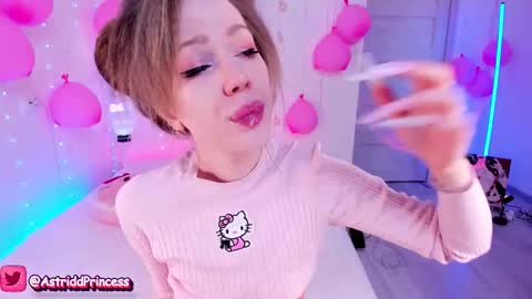 helloiamastrid online show from March 26, 1:57 pm