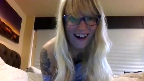 Brittnicole online show from September 14, 9:34 pm
