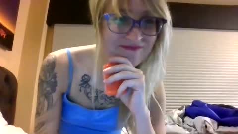 Brittnicole online show from September 22, 3:38 am