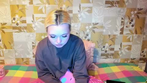 Helly Kitty online show from April 7, 7:38 pm