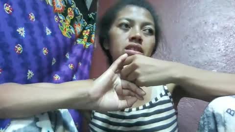 henitsaldy online show from May 17, 10:36 am