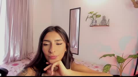 Hello I am Valentina independent Colombian model I love sensuality and pleasure welcome online show from February 2, 9:23 pm