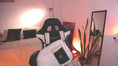 Hello I am Valentina independent Colombian model I love sensuality and pleasure welcome online show from July 31, 3:07 am
