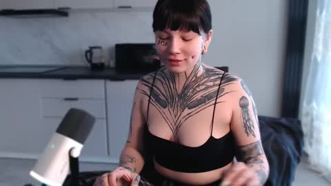 Snapshot of herbal_helpmepls chatting on February 28, 10:30 am dirty Diana online show from February 28, 10:30 am