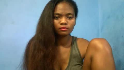 herisse01 online show from April 5, 5:45 pm