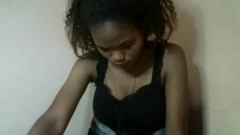 herisse01 online show from May 19, 1:56 am