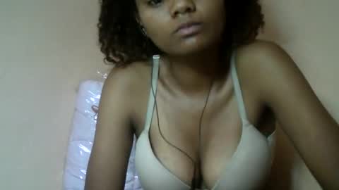 herisse01 online show from May 10, 10:12 pm