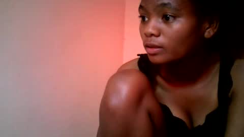 herisse01 online show from May 16, 10:36 am